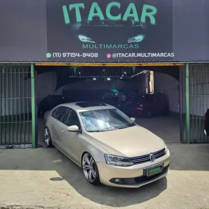 VOLKSWAGEN JETTA 2.0 COMFORTLINE FLEX 4P TIPTRONIC
