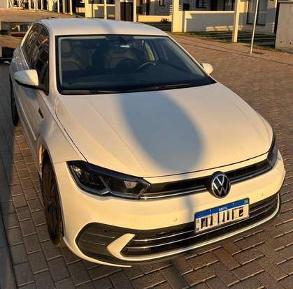 VOLKSWAGEN-POLO-2022