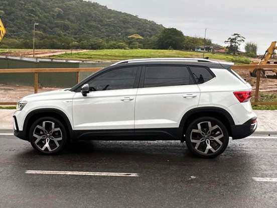 VOLKSWAGEN-TAOS-1.4 250 TSI TOTAL FLEX HIGHLINE AUTOMÁTICO VOLKSWAGEN-TAOS-2025