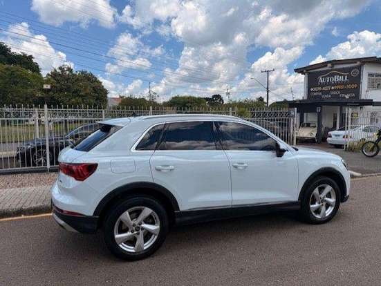 AUDI-Q3-2022
