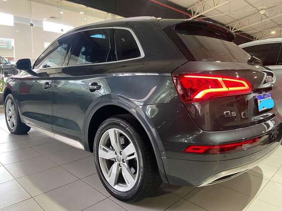 AUDI-Q5-2.0 TFSI GASOLINA AMBIENTE S TRONIC AUDI-Q5-2017