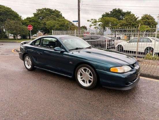 FORD-MUSTANG-1995