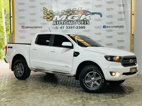 FORD RANGER 2.2 XLS 4X4 CD 16V DIESEL 4P AUTOMÁTICO