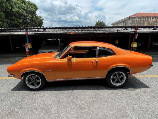 FORD-MAVERICK-SUPER LUXO SEDAN 6 CILINDROS 12V GASOLINA 4P MANUAL FORD-MAVERICK-1975