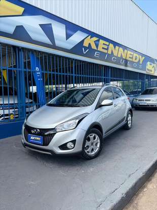 HYUNDAI-HB20X-1.6 16V PREMIUM FLEX 4P AUTOMÁTICO HYUNDAI-HB20X-2015