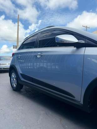 HYUNDAI-HB20X-1.6 16V PREMIUM FLEX 4P AUTOMÁTICO HYUNDAI-HB20X-2015