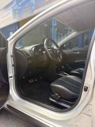 HYUNDAI-HB20X-2015