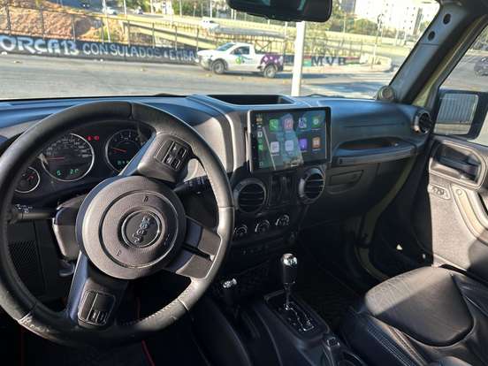 JEEP-WRANGLER-2012