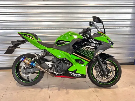 KAWASAKI NINJA 400 