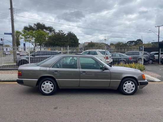 MERCEDES-BENZ-E 320-3.2 CLASSIC GASOLINA 4P AUTOMÁTICO MERCEDES-BENZ-E 320-1993
