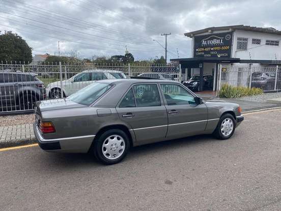 MERCEDES-BENZ-E 320-3.2 CLASSIC GASOLINA 4P AUTOMÁTICO MERCEDES-BENZ-E 320-1993