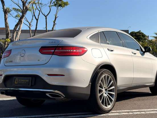 MERCEDES-BENZ-GLC 250-2.0 CGI GASOLINA COUPÉ 4MATIC 9G-TRONIC MERCEDES-BENZ-GLC 250-2016