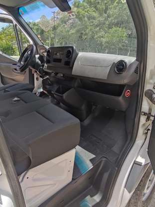 MERCEDES-BENZ-SPRINTER-2020