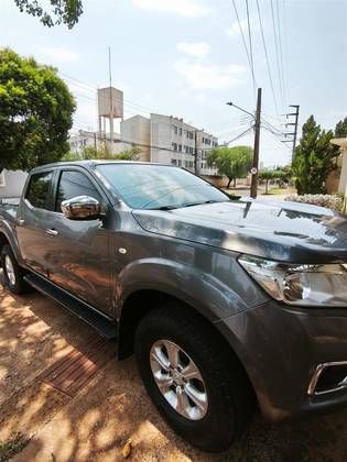 NISSAN FRONTIER 2.3 16V TURBO DIESEL SE CD 4X4 AUTOMÁTICO