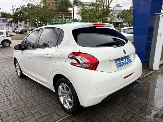 PEUGEOT-208-1.6 ALLURE 16V FLEX 4P AUTOMÁTICO PEUGEOT-208-2015