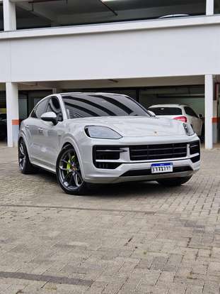 PORSCHE-CAYENNE-2024