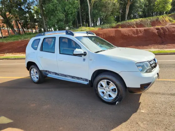 RENAULT DUSTER 2.0 DYNAMIQUE 4X2 16V FLEX 4P AUTOMÁTICO