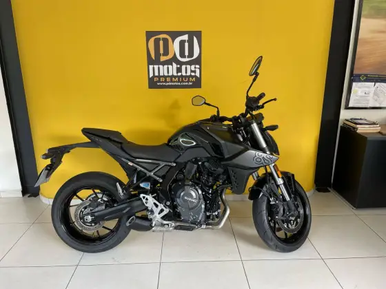SUZUKI GSX-8S 
