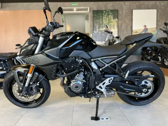 SUZUKI GSX-8S SUZUKI GSX-8S
