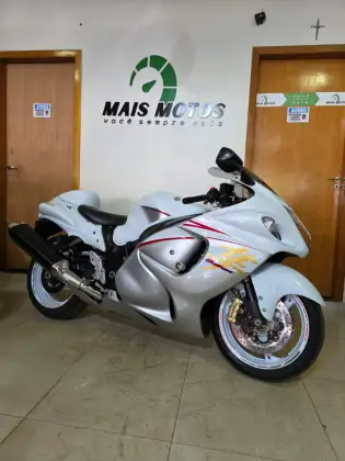 SUZUKI HAYABUSA GSX1300RA SUZUKI HAYABUSA GSX1300RA