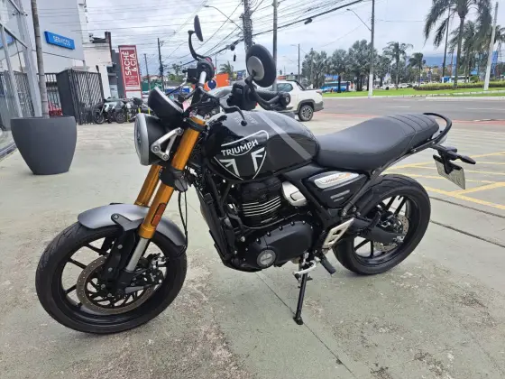 TRIUMPH SPEED 400 