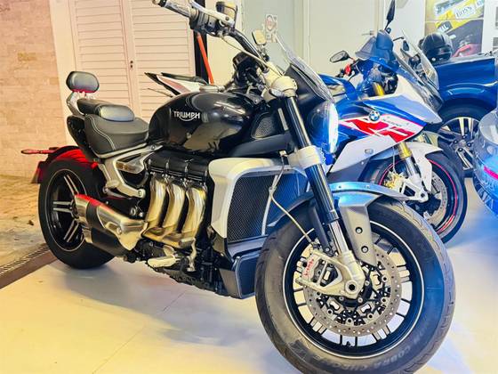 TRIUMPH ROCKET III GT 
