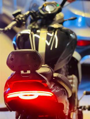 TRIUMPH-ROCKET III GT-2022