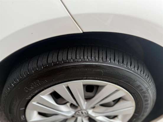 VOLKSWAGEN-GOL-1.6 MSI TOTALFLEX 4P MANUAL VOLKSWAGEN-GOL-2019