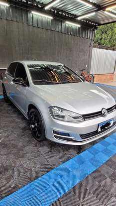 VOLKSWAGEN-GOLF-2015