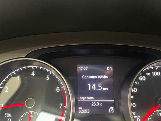 VOLKSWAGEN-GOLF-2015