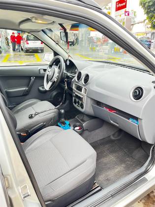VOLKSWAGEN PARATI 1.6 MI TRACK & FIELD 8V FLEX 4P MANUAL G.IV