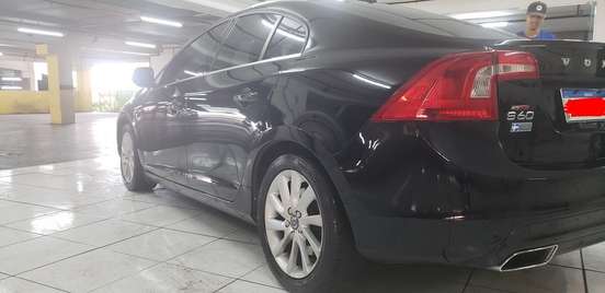 VOLVO-S60-2015