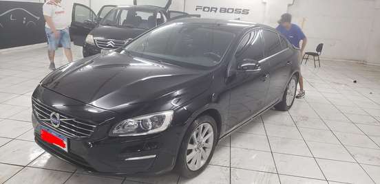 VOLVO-S60-2015