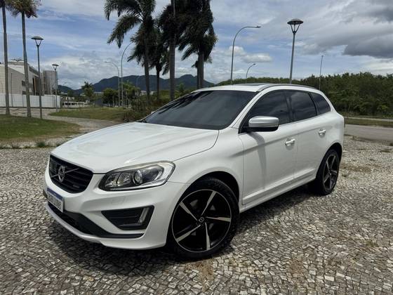 VOLVO XC60 2.0 T6 R DESIGN TURBO GASOLINA 4P AUTOMÁTICO