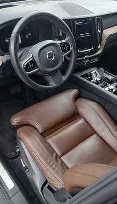 VOLVO-XC60-2022