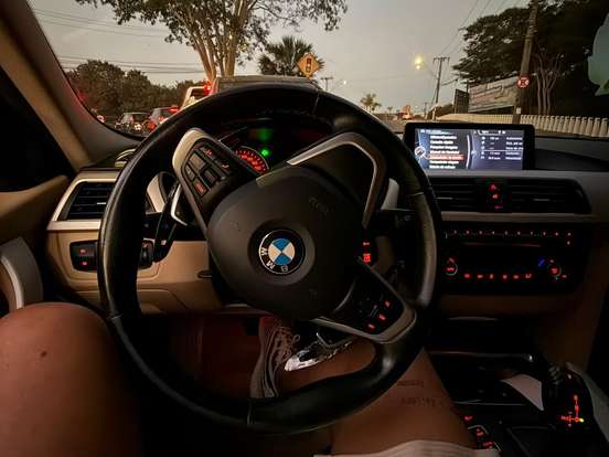 BMW-320i-2.0 GP 16V TURBO ACTIVE FLEX 4P AUTOMÁTICO BMW-320i-2014