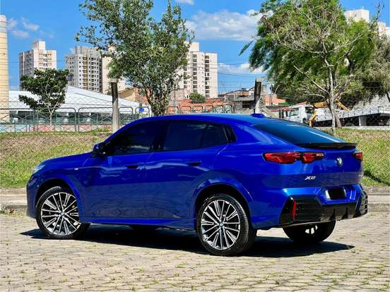 BMW-X2-2024