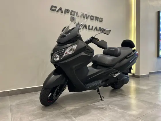 DAFRA MAXSYM 400i 