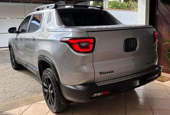 FIAT-TORO-2021
