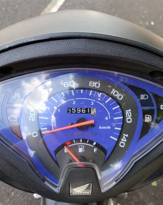 HONDA-BIZ 125 ES-2015