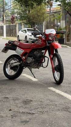 HONDA-XLX 250R-1993