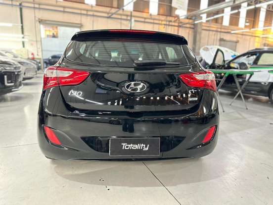 HYUNDAI-I30-1.6 MPFI 16V FLEX 4P AUTOMÁTICO HYUNDAI-I30-2012