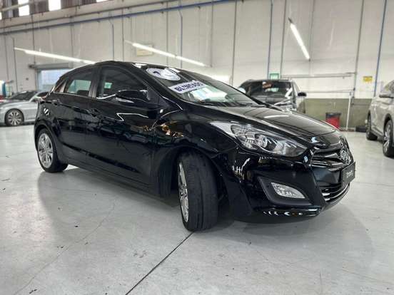 HYUNDAI-I30-1.6 MPFI 16V FLEX 4P AUTOMÁTICO HYUNDAI-I30-2012