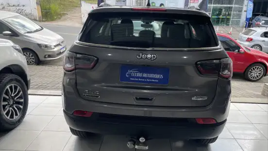 JEEP-COMPASS-2.0 16V DIESEL LONGITUDE 4X4 AUTOMÁTICO JEEP-COMPASS-2018