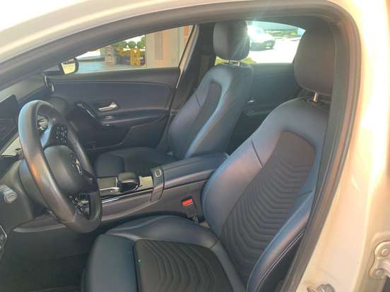 MERCEDES-BENZ-A 200-2019