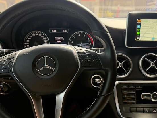 MERCEDES-BENZ-A 200-1.6 TURBO 16V FLEX 4P AUTOMÁTICO MERCEDES-BENZ-A 200-2015
