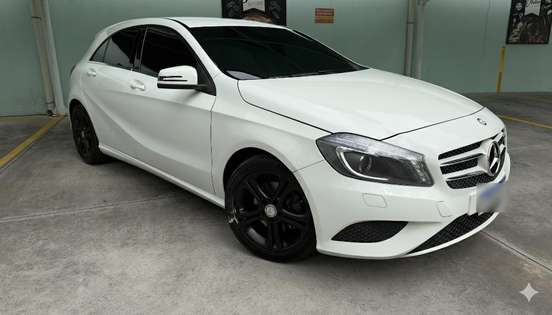 MERCEDES-BENZ-A 200-2015