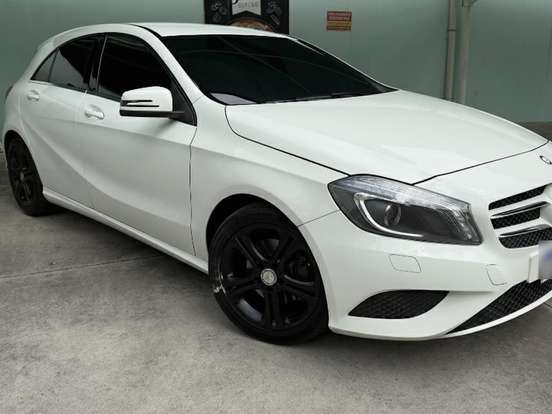 MERCEDES-BENZ-A 200-1.6 TURBO 16V FLEX 4P AUTOMÁTICO MERCEDES-BENZ-A 200-2015