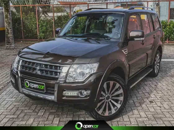MITSUBISHI PAJERO 3.2 HPE 4X4 7 LUGARES 16V TURBO INTERCOOLER DIESEL 4P AUTOMÁTICO