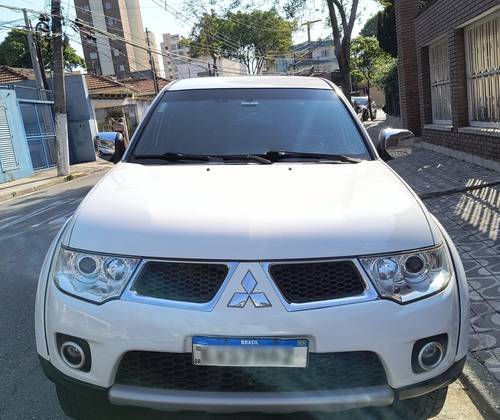 MITSUBISHI L200 TRITON 3.5 HPE 4X4 CD V6 24V FLEX 4P AUTOMÁTICO